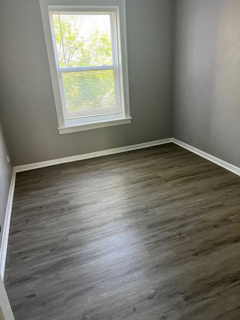 Chicago Apartment: 535 East 67th Street