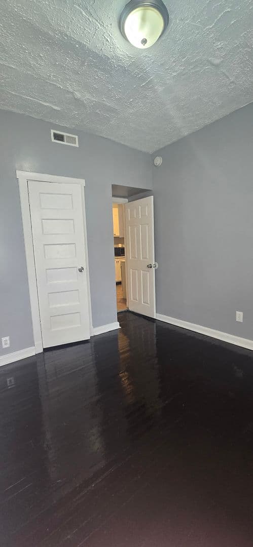 Chicago Apartment: 6153 S. May St.