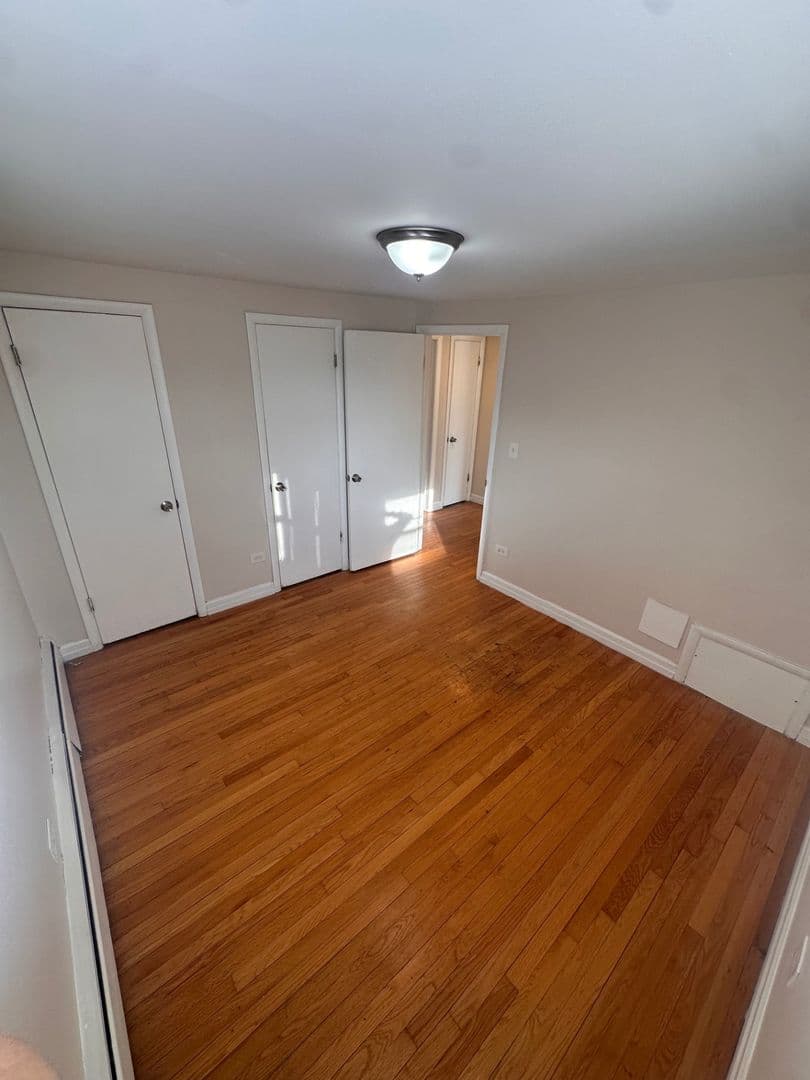 Chicago Apartment: 8916 South Justine Street