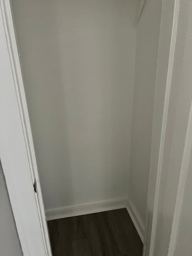 Chicago Apartment: 535 East 67th Street