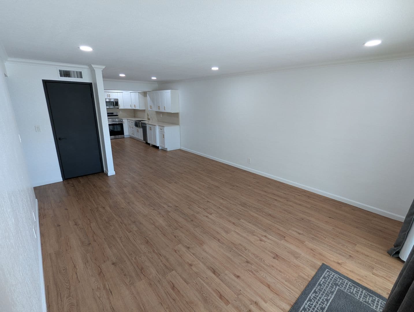 Phoenix Apartment: 810 E Colter St