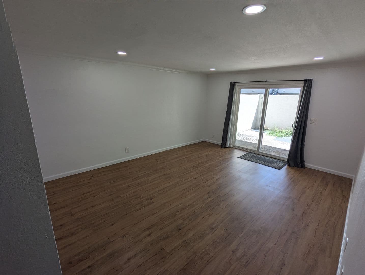 Phoenix Apartment: 810 E Colter St