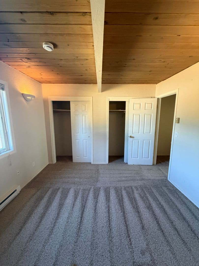 Vancouver Apartment: 3515-3517 Kauffman Ave