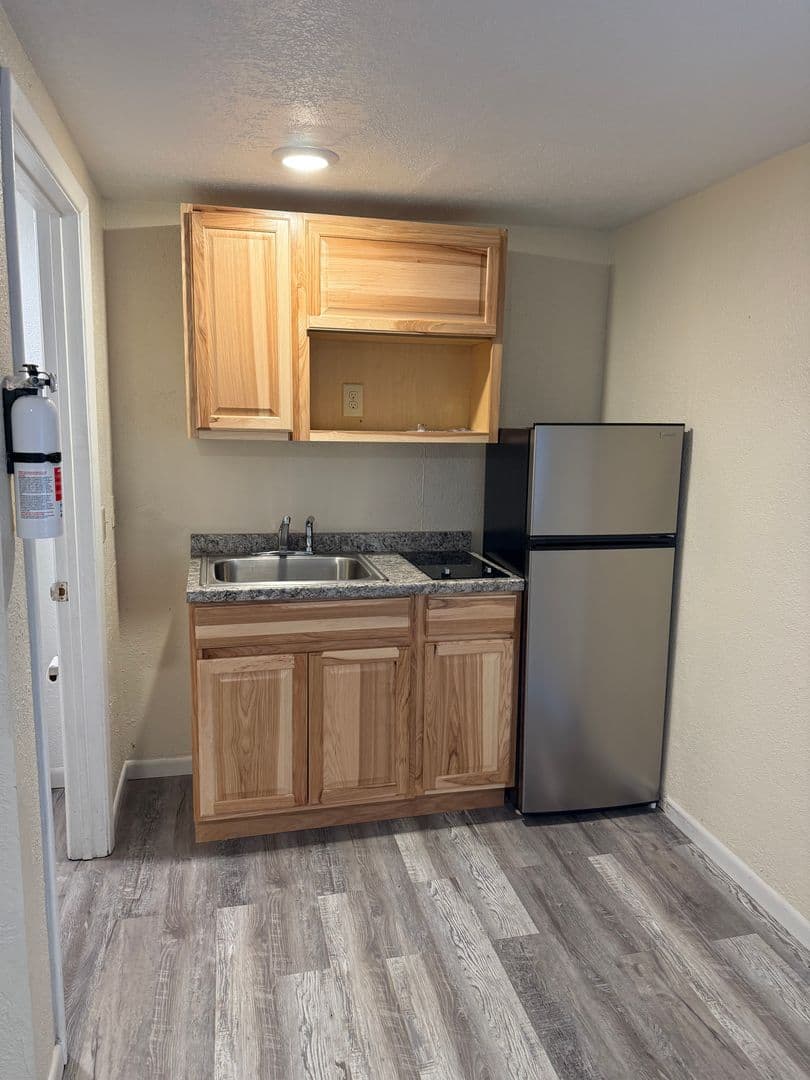 Cortez Apartment: 728 S Broadway Cortez, Co 81321