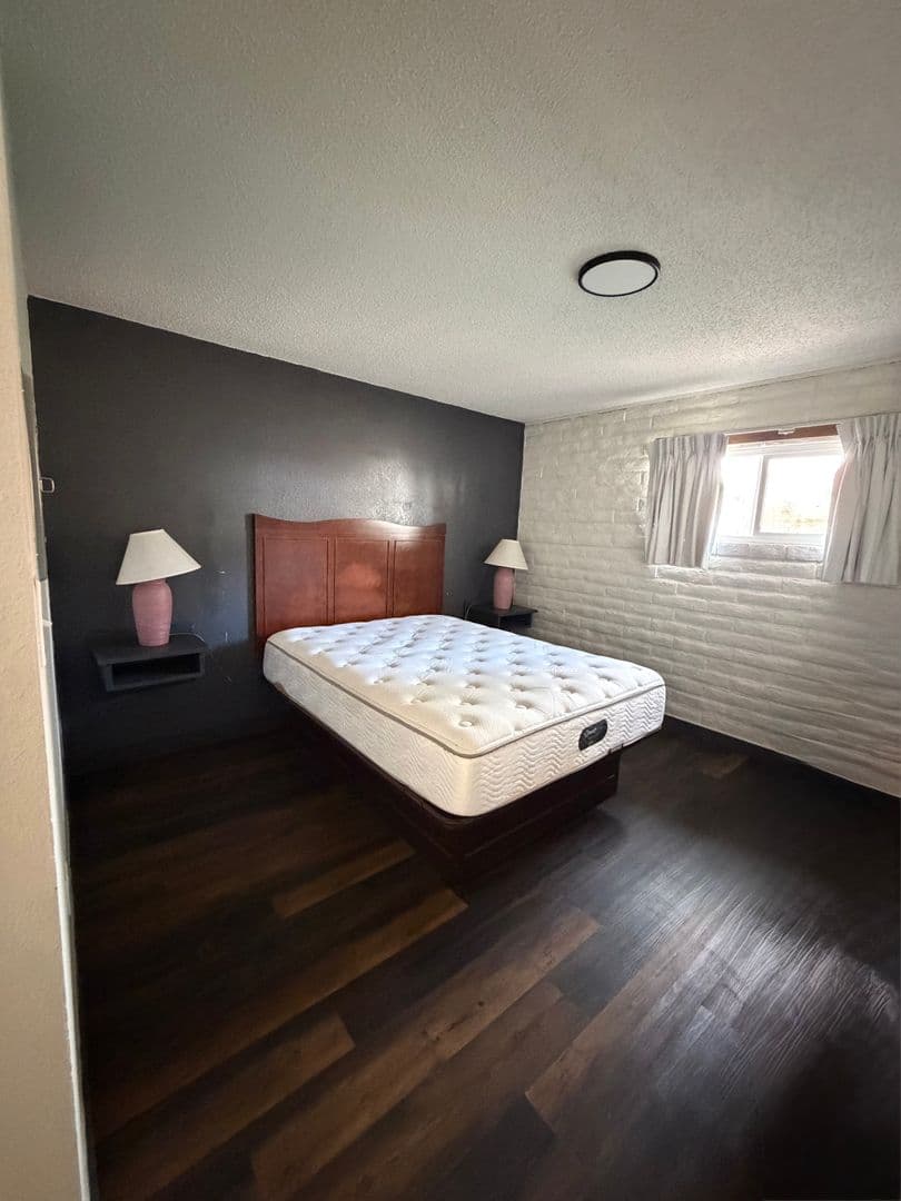 Dolores Apartment: 701 Railroad Avenue