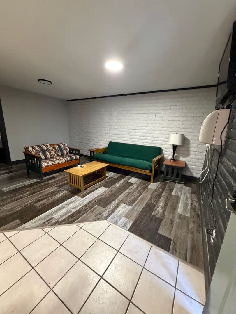 Dolores Apartment: 701 Railroad Avenue