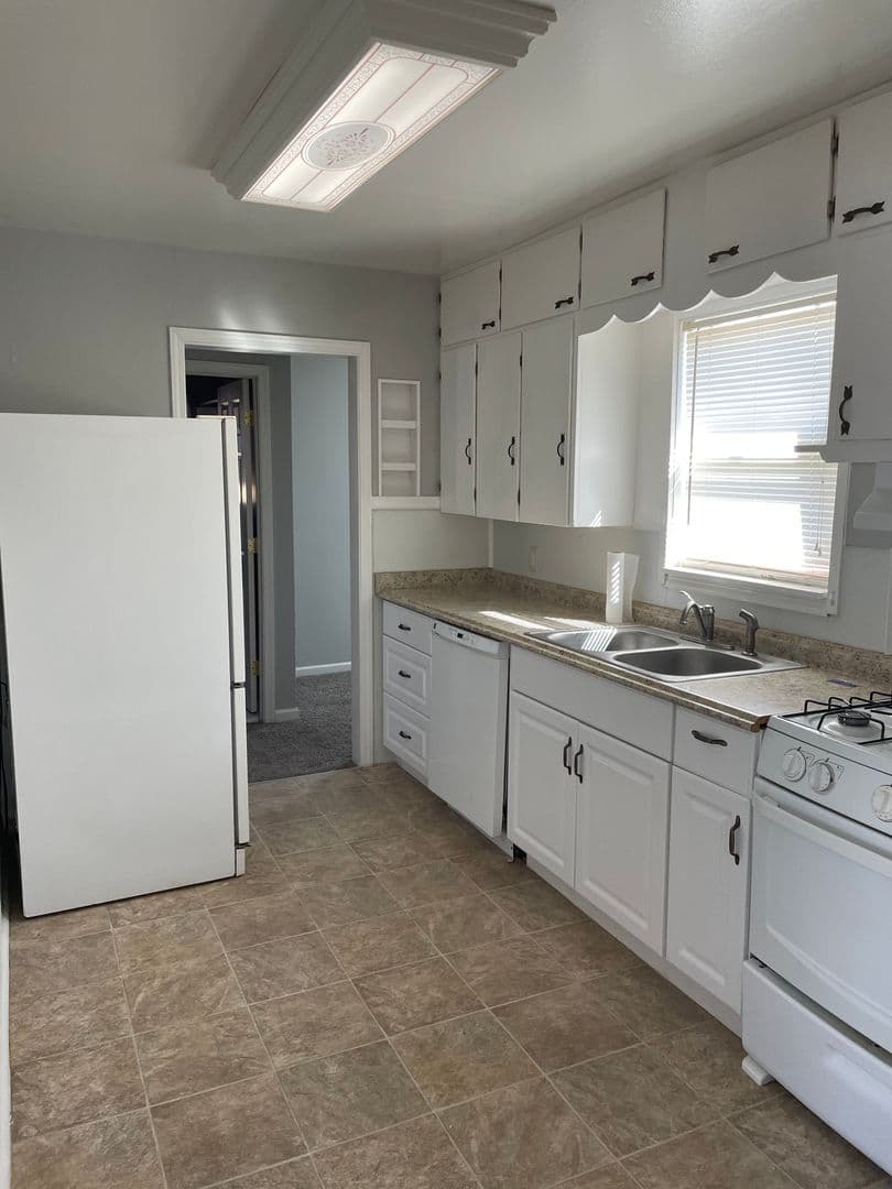 Cortez House: 1202 Jackson St
