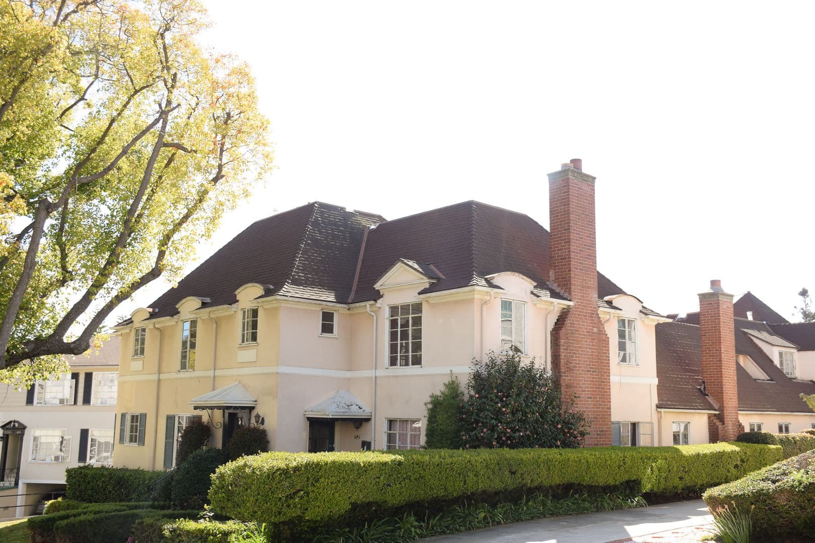 Los Angeles Apartment: 645-649 Midvale Ave.