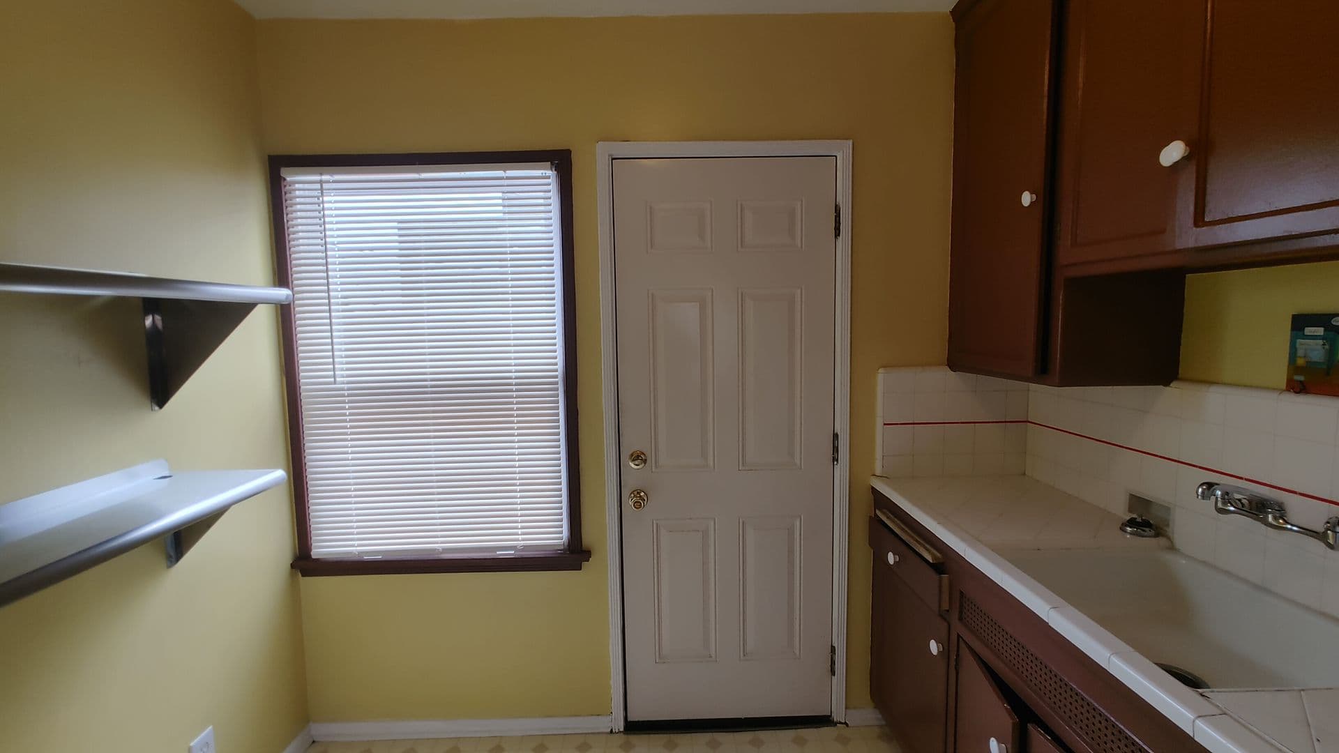 Santa Monica Apartment: 1132-1136 Pico Blvd.