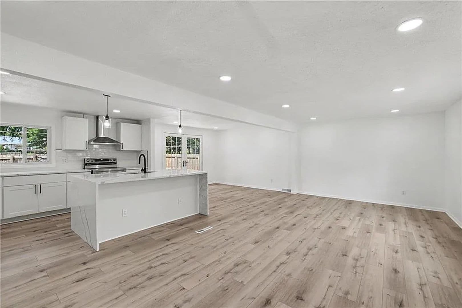 Overland Park House: 9248 Switzer Rd