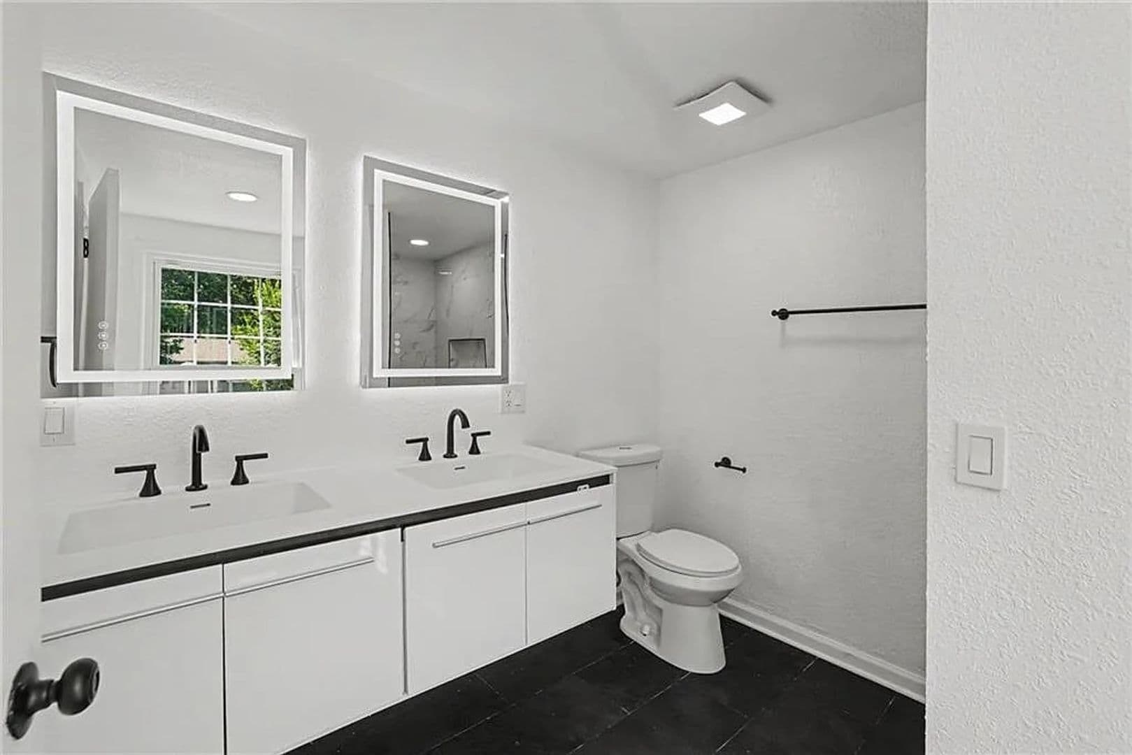 Overland Park House: 9248 Switzer Rd