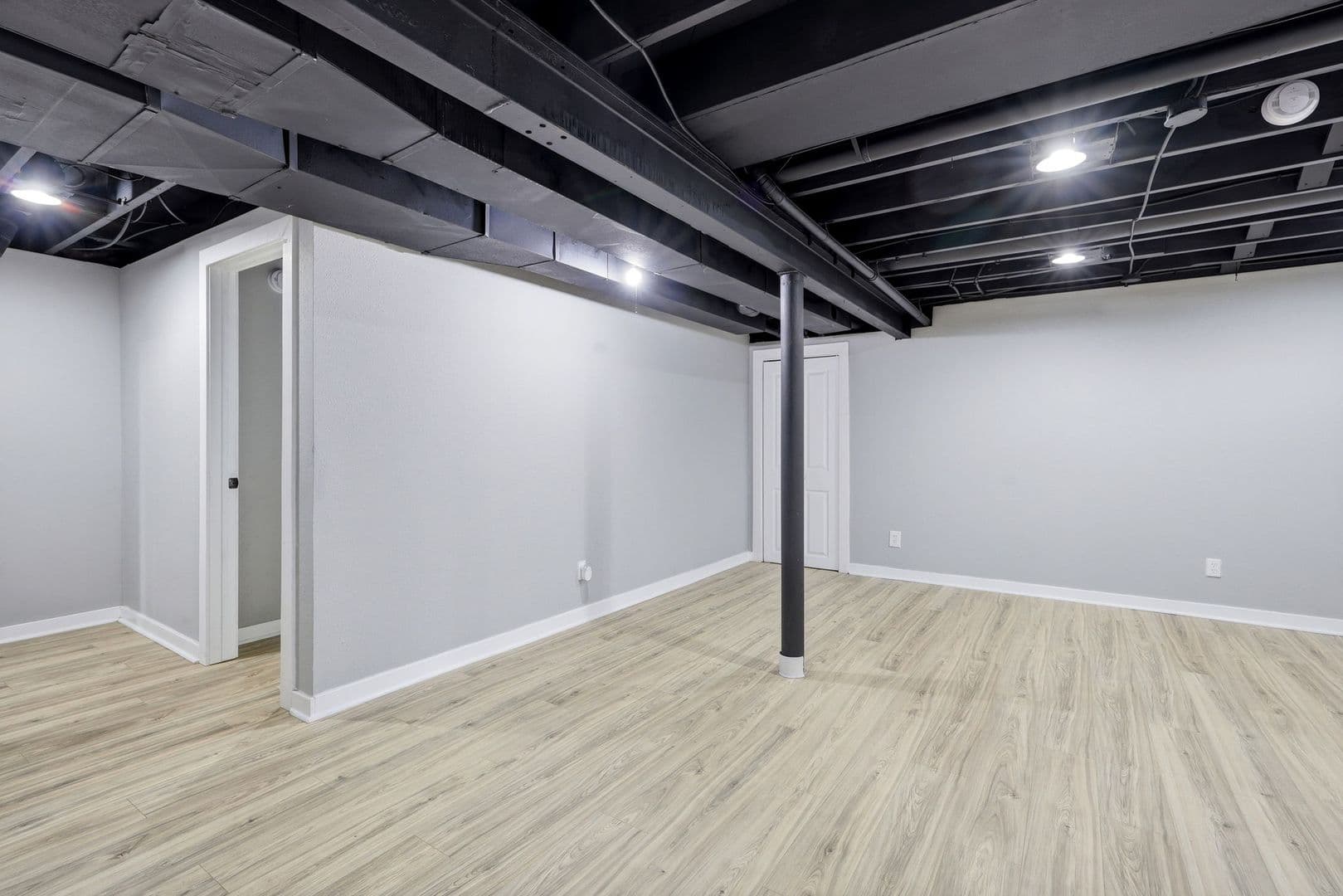 Kansas City House: 2602 NW 86th St