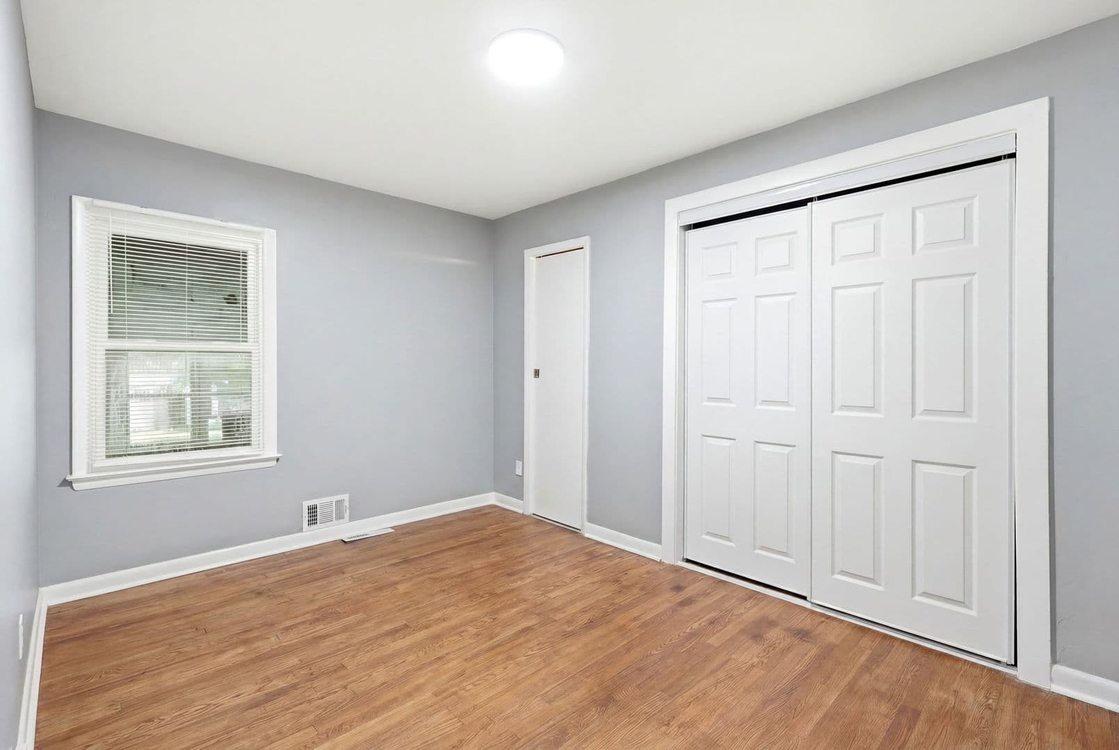 Kansas City House: 2602 NW 86th St