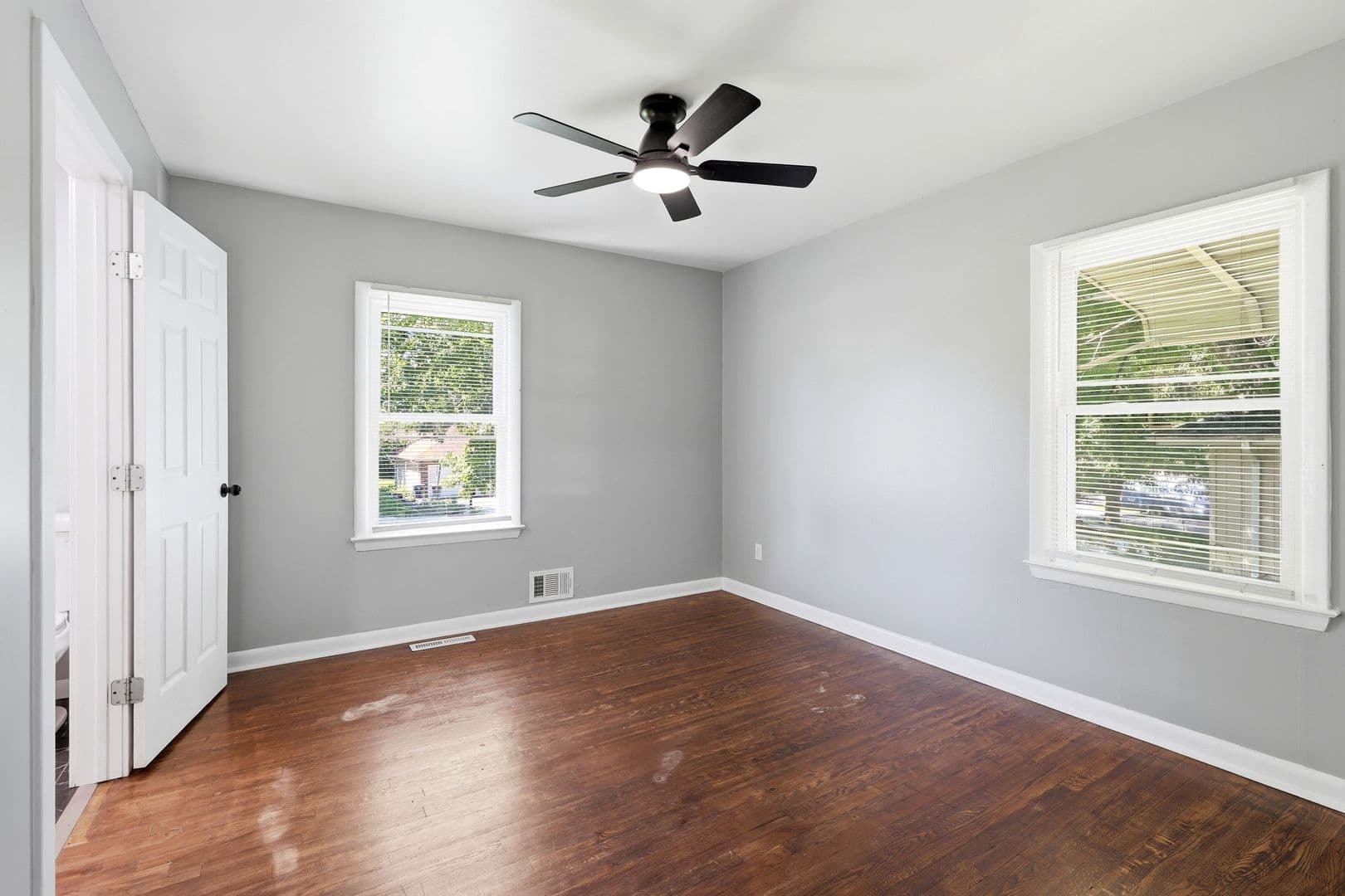 Kansas City House: 2602 NW 86th St