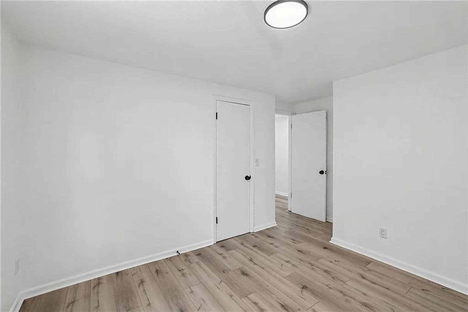 Overland Park House: 9248 Switzer Rd