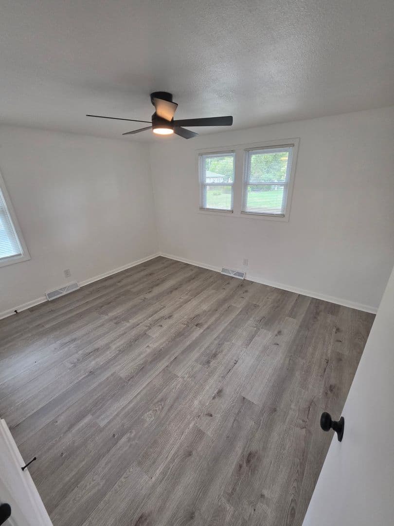Lenexa House: 13512 W 90th Pl