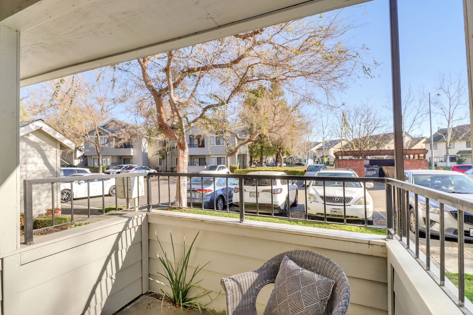 Davis Apartment: 2323 Shasta Drive