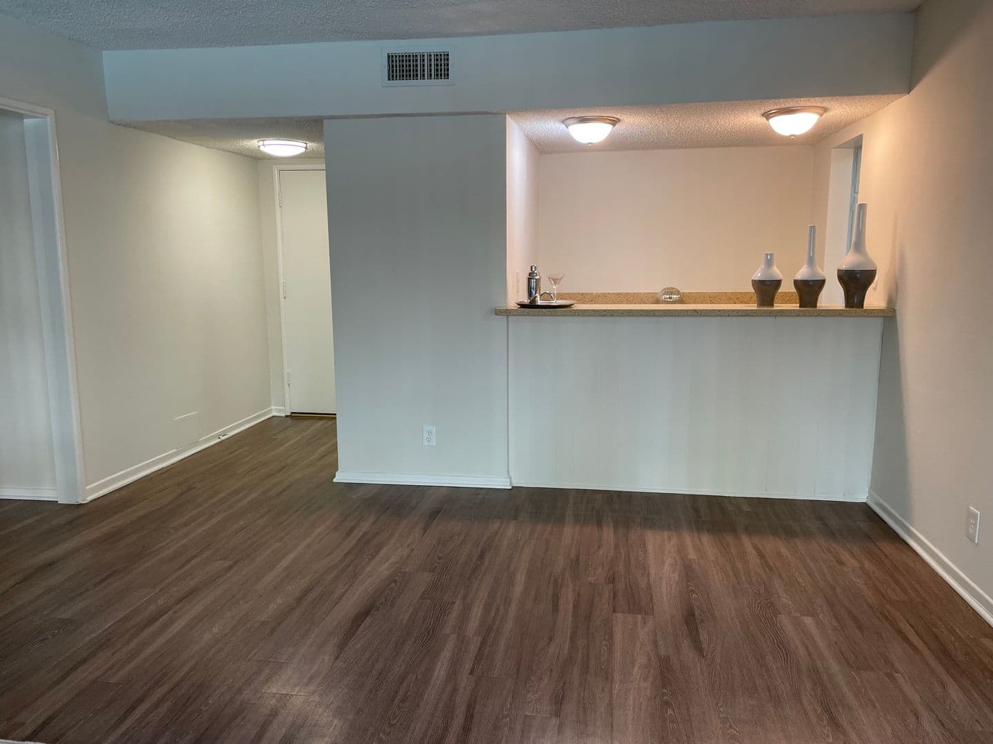 Sherman Oaks Apartment: 14400 Addison St.