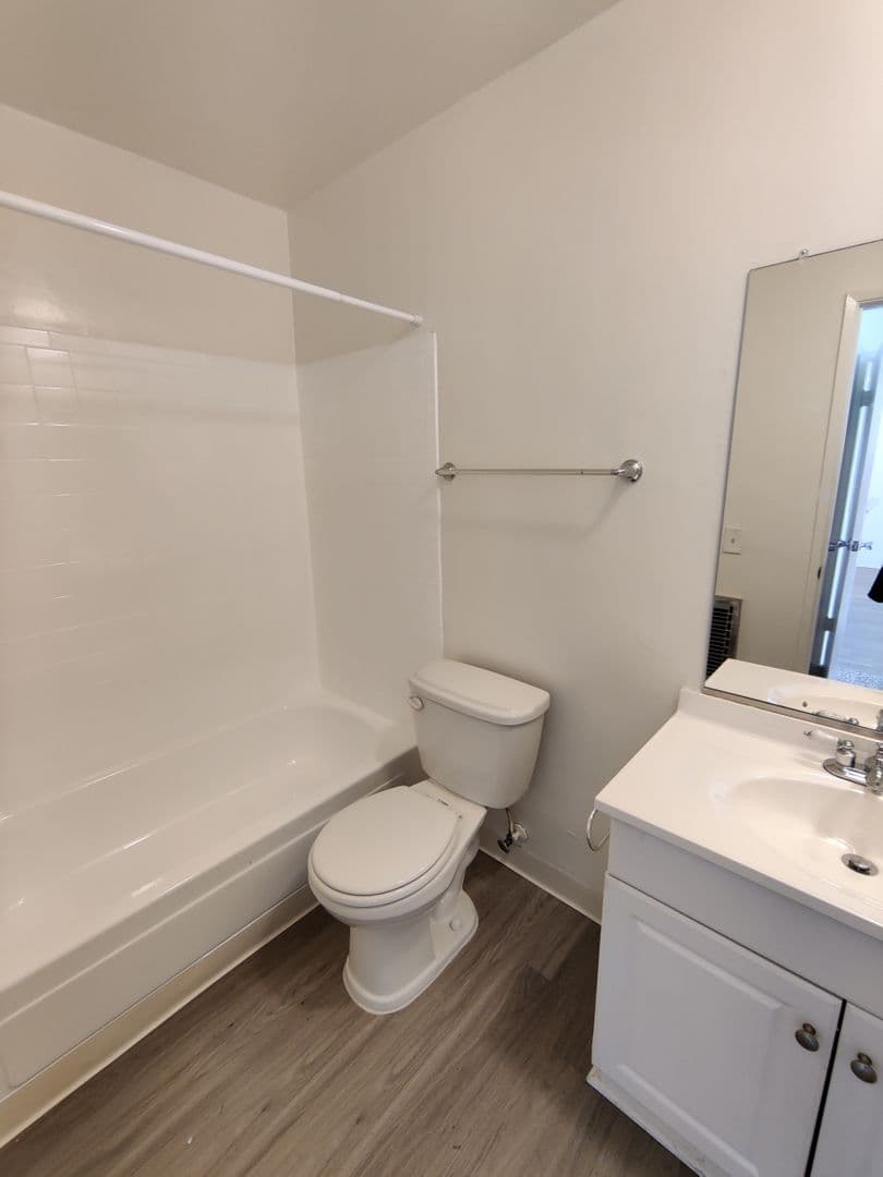 North Hollywood Apartment: 5057 Klump Ave.