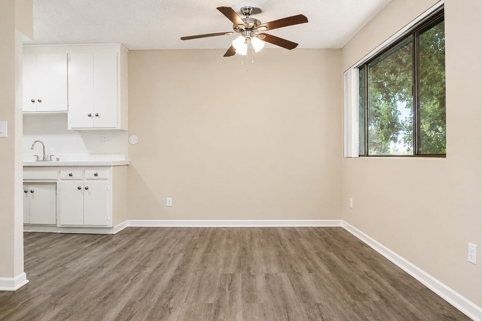 Northridge Apartment: 18100 Roscoe Blvd.