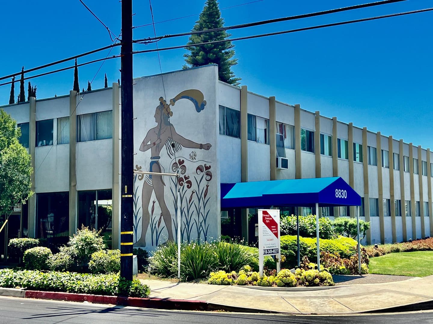 Northridge Apartment: 8830 Etiwanda Ave