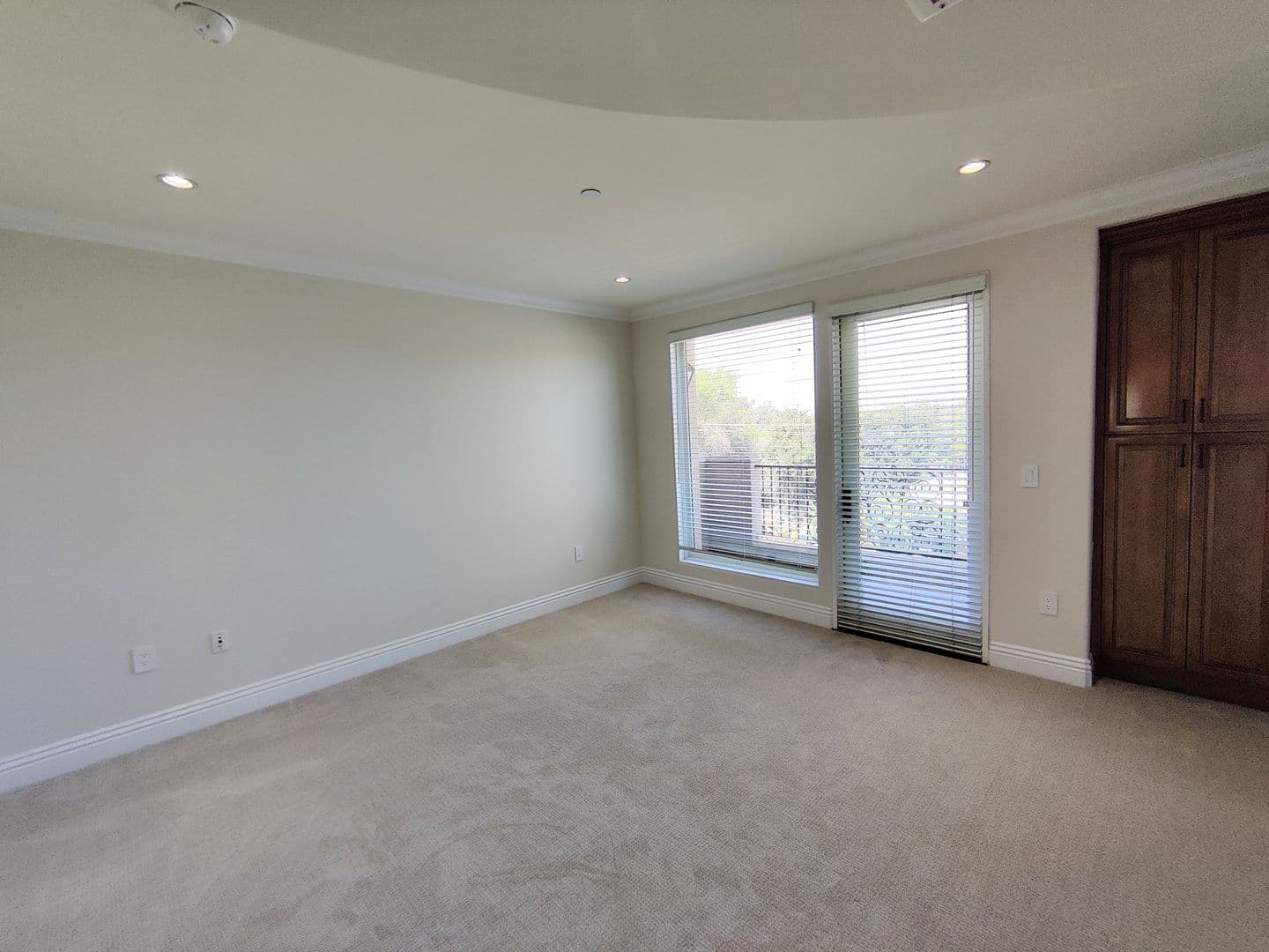 Studio City Apartment: 4350 Vantage Avenue