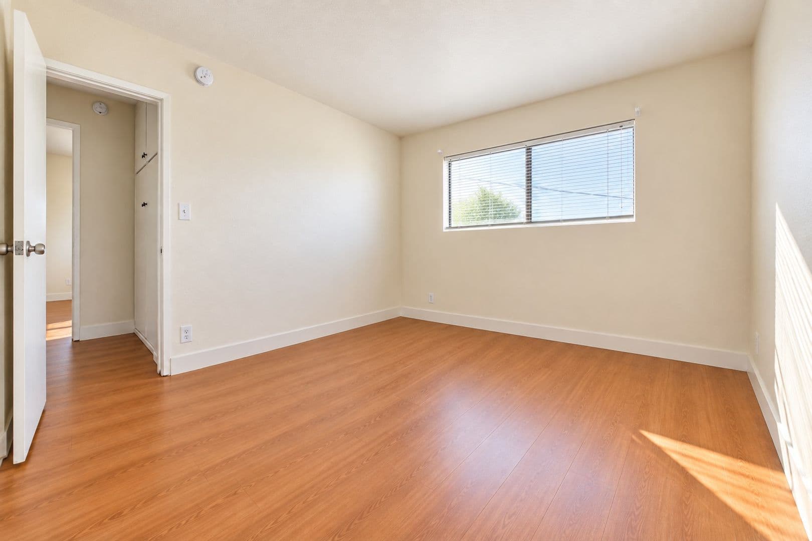 Panorama City Apartment: 14696 Rayen Street