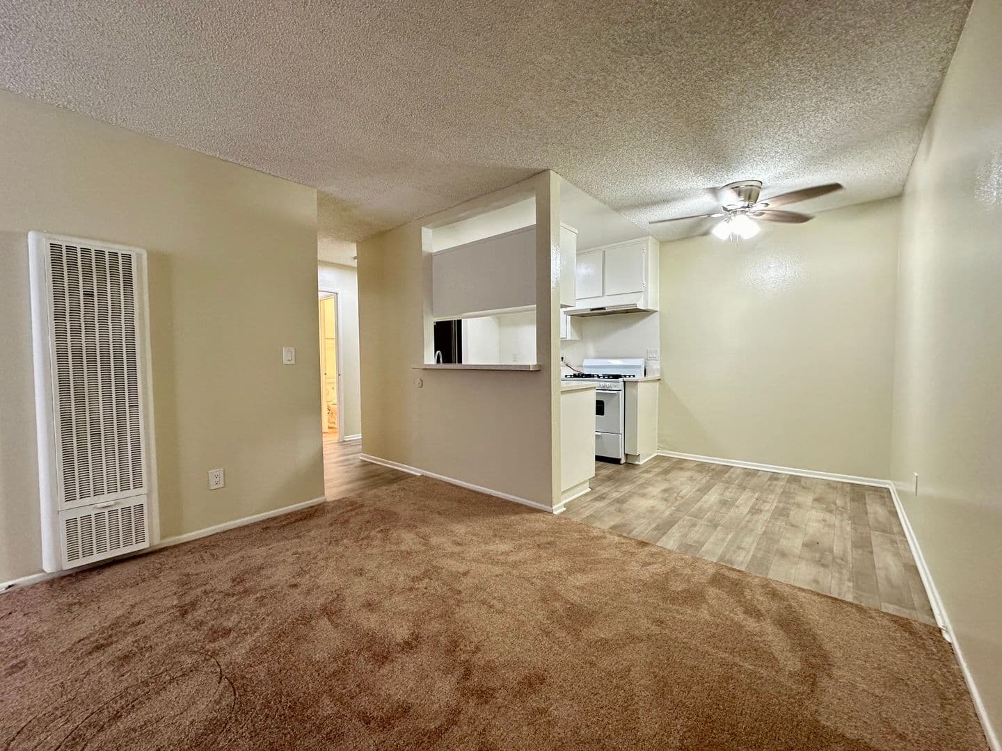 Van Nuys Apartment: 6611 Haskell  Avenue