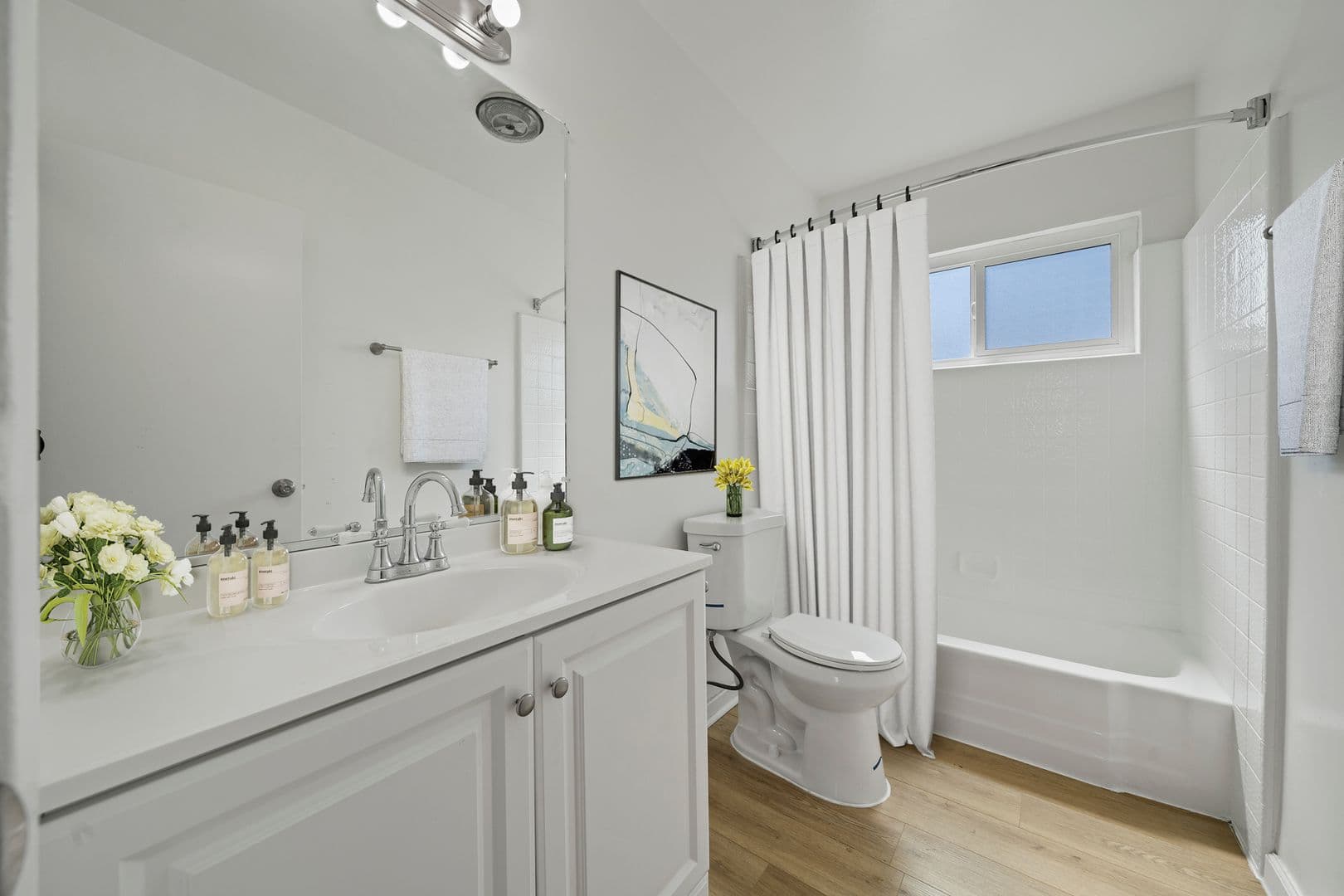 Glendale Apartment: 317 Western Ave