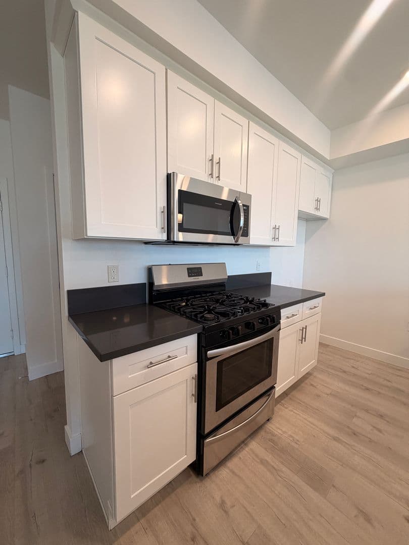 Panorama City Apartment: 14828 Rayen Street