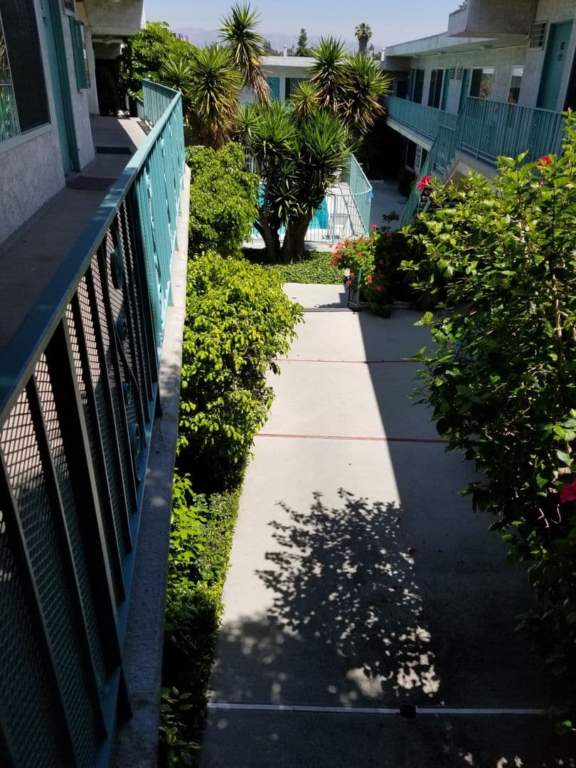 Woodland Hills Apartment: 5480 Quakertown Ave