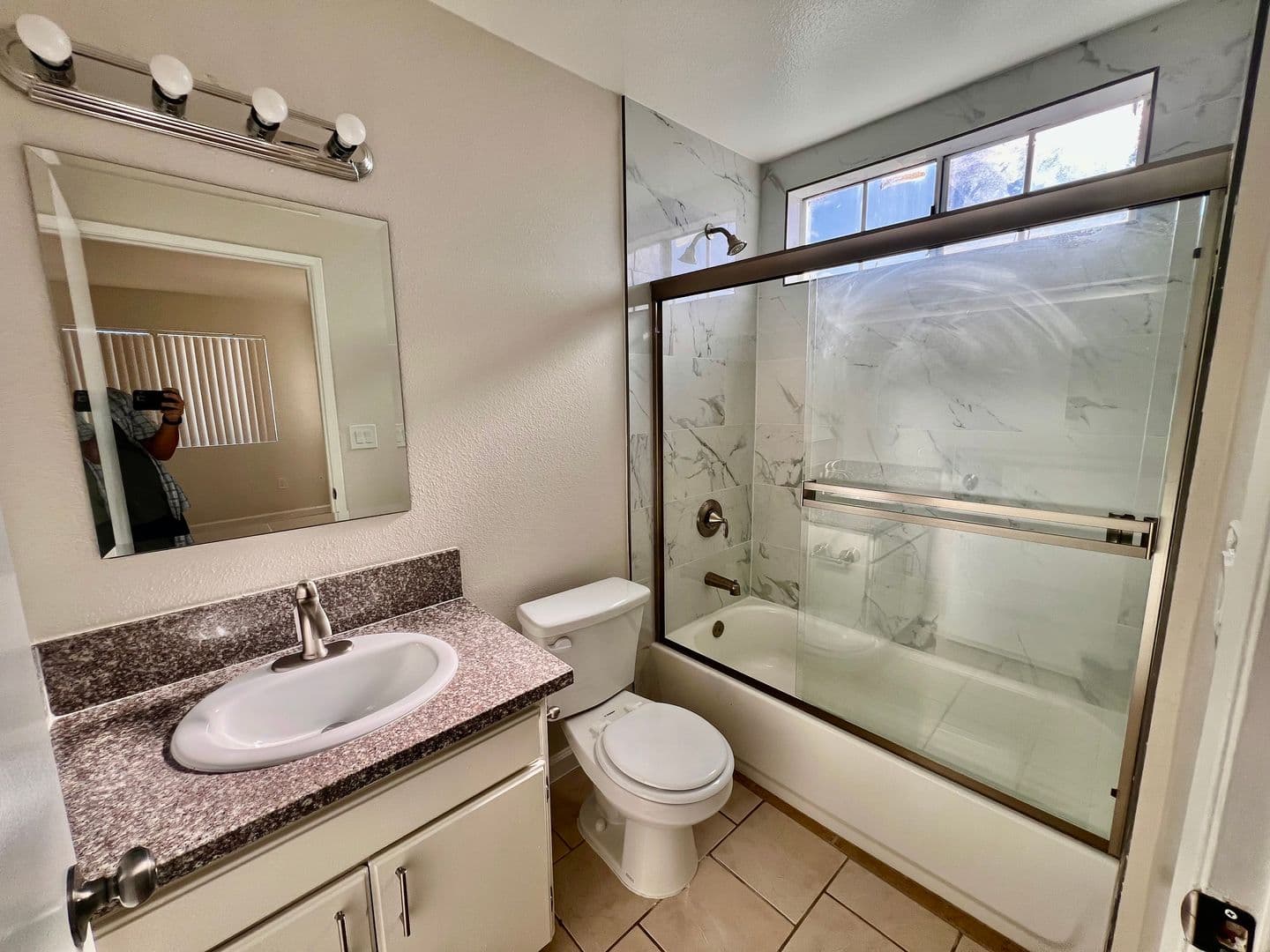 Van Nuys Apartment: 6943 Haskell Ave.