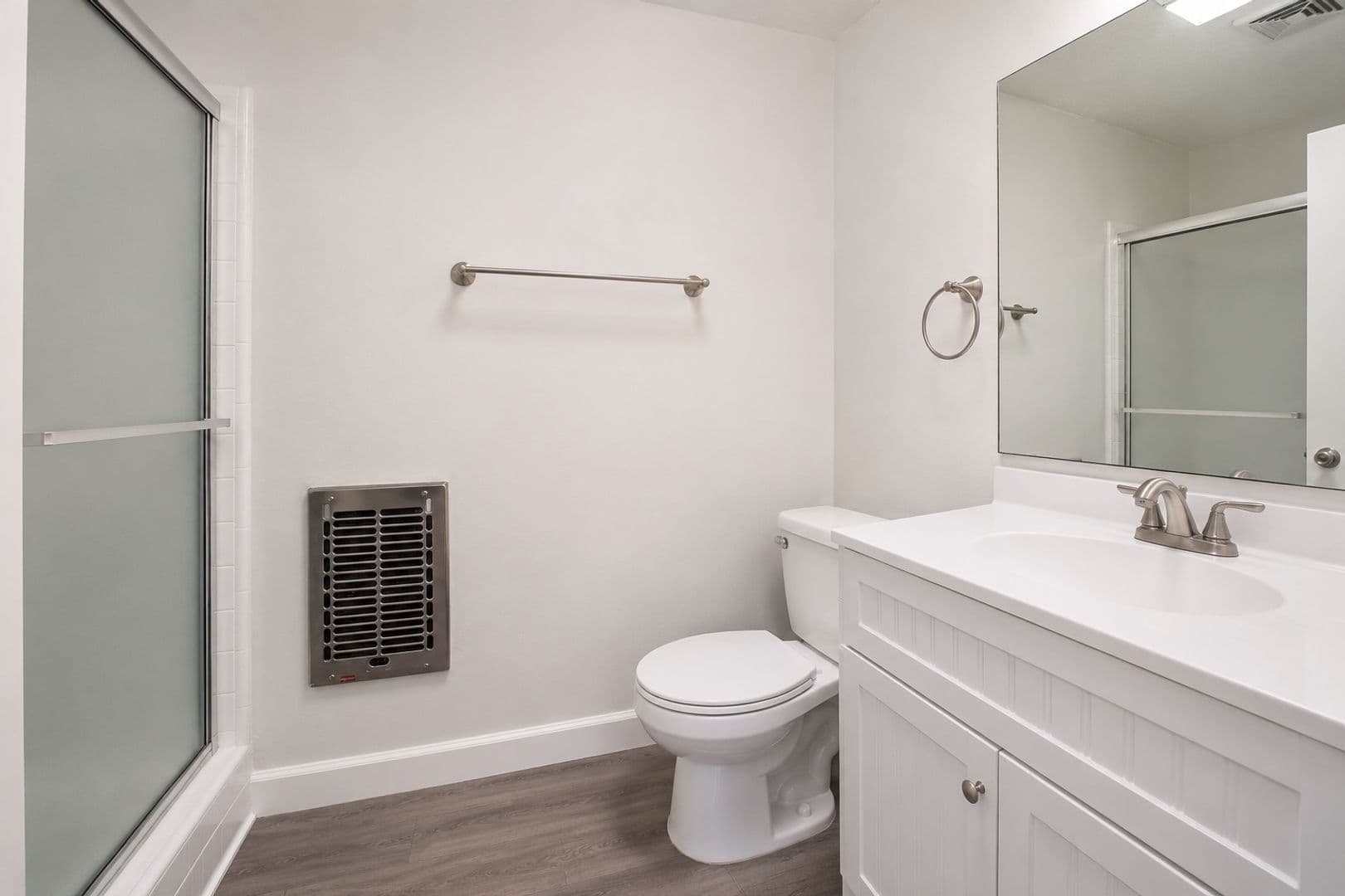 Northridge Apartment: 18100 Roscoe Blvd.