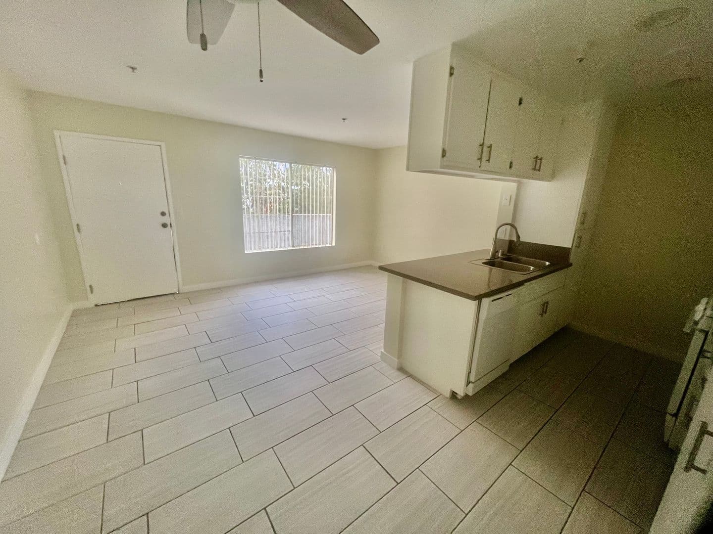 North Hollywood Apartment: 6241 Beck Ave.