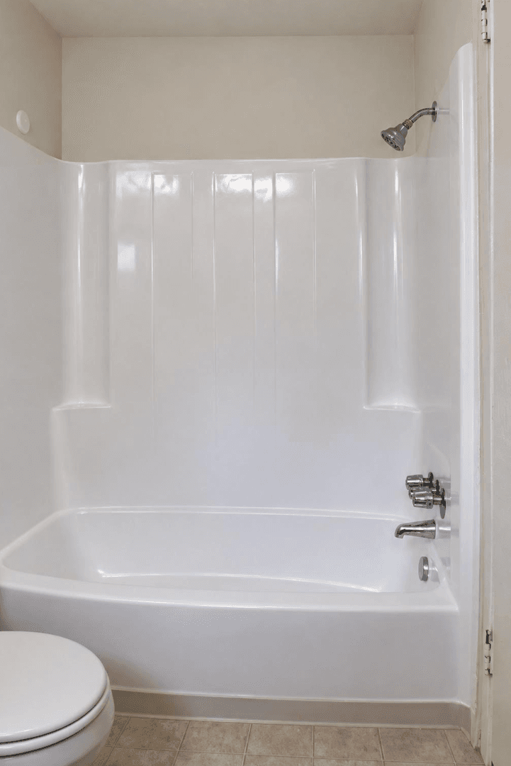 Los Angeles Apartment: 433 S. Hobart Blvd.