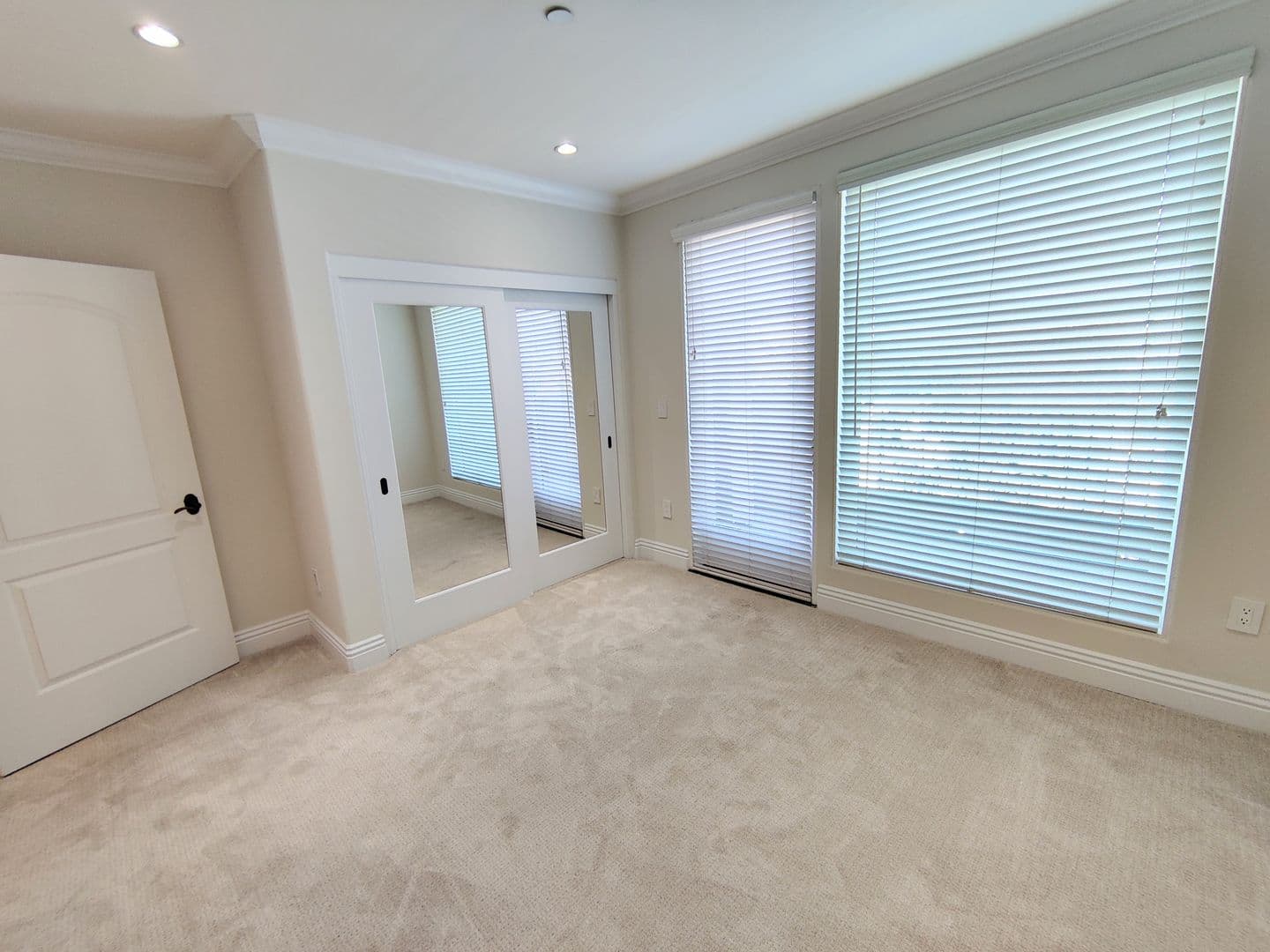Studio City Apartment: 4350 Vantage Avenue