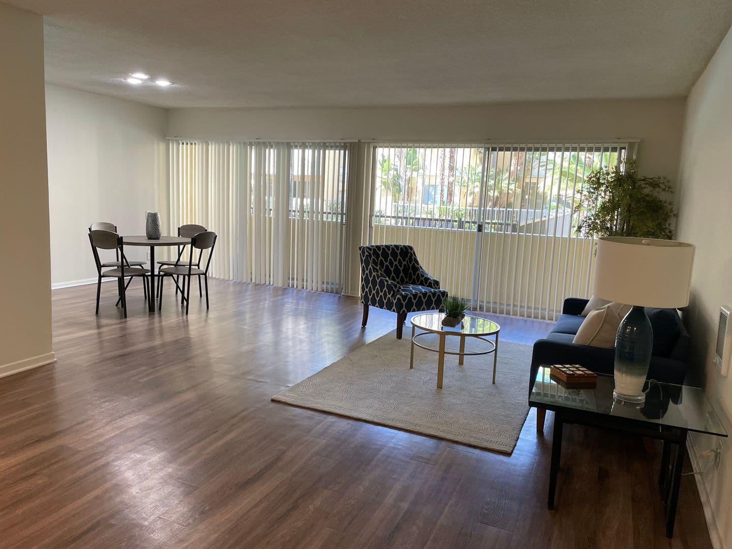 Sherman Oaks Apartment: 14400 Addison St.