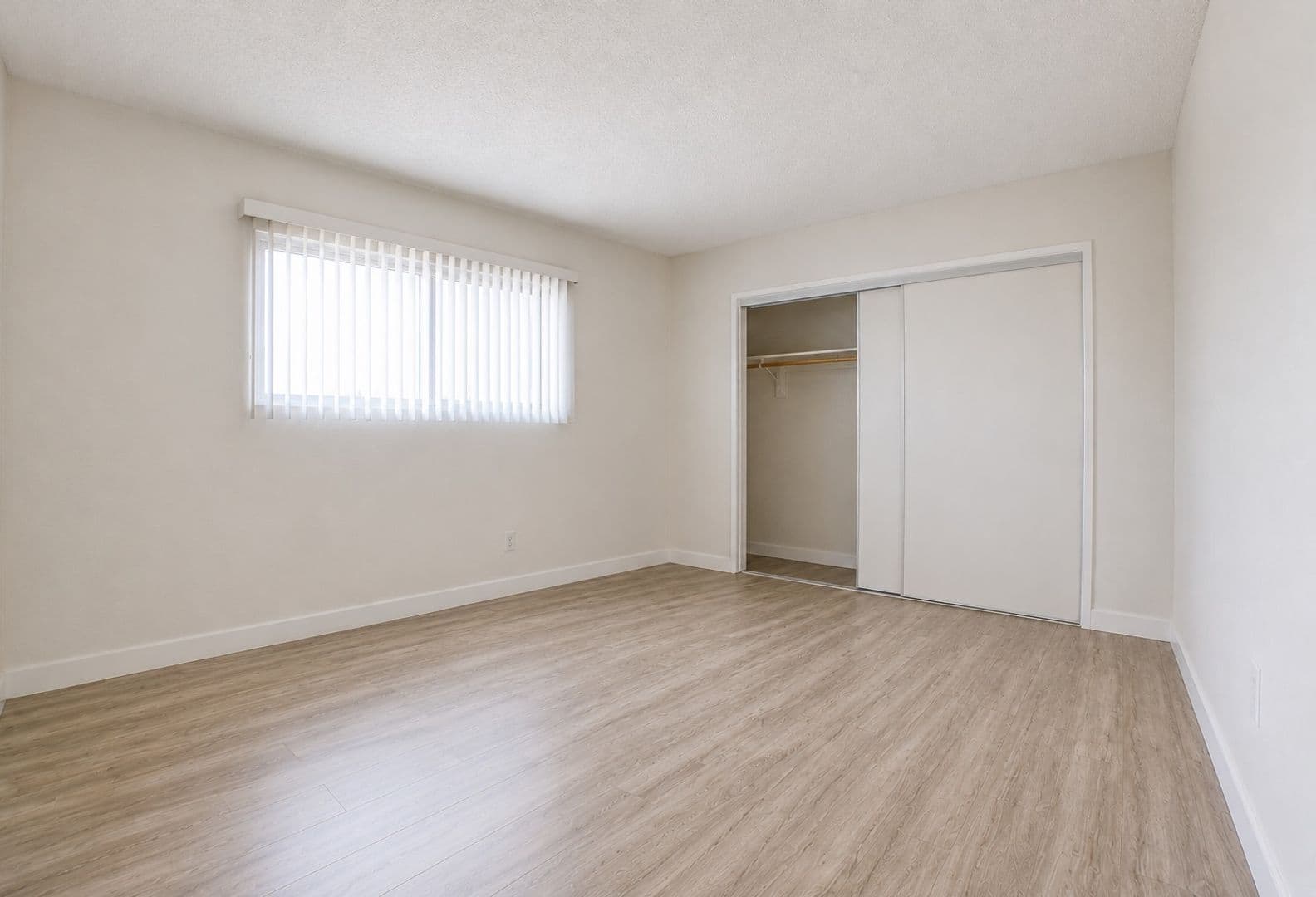 North Hills Apartment: 8615 Columbus Ave.