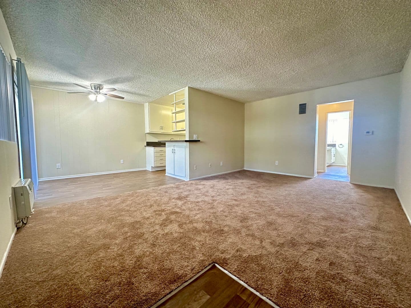 Northridge Apartment: 8830 Etiwanda Ave
