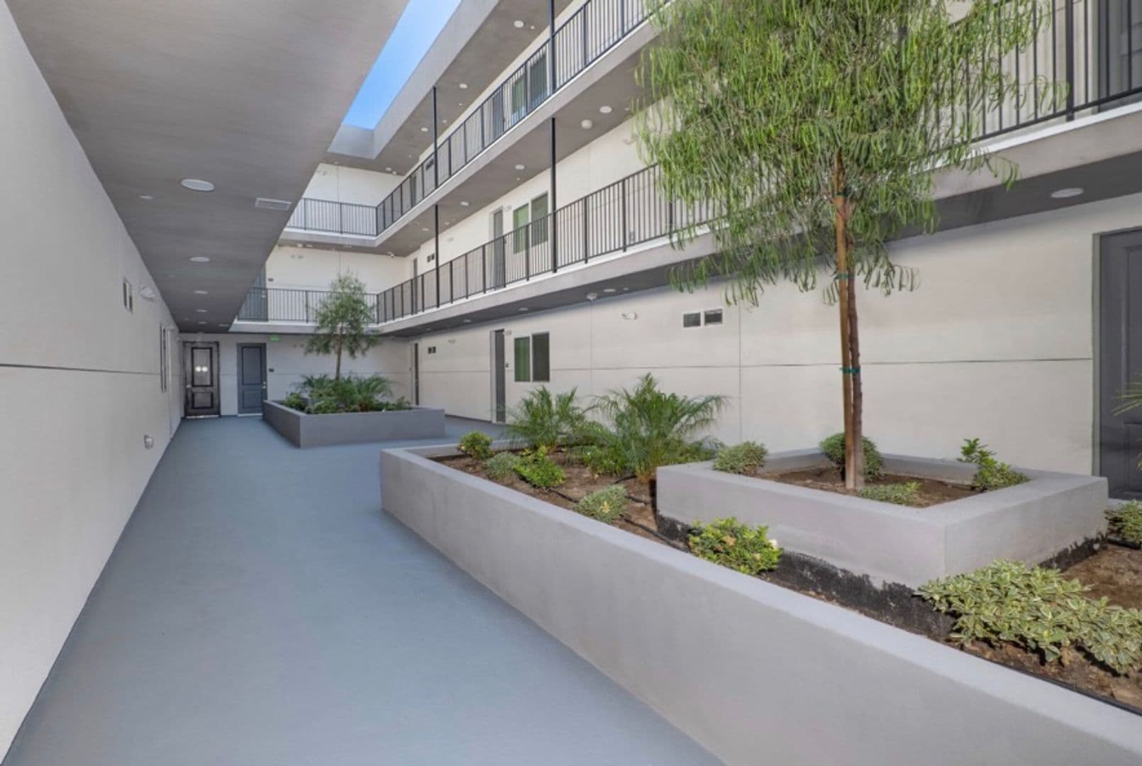 Van Nuys Apartment: 15755 Saticoy St.
