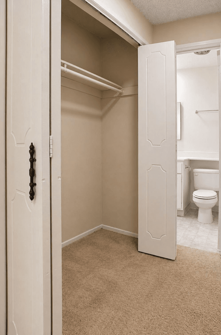 Los Angeles Apartment: 433 S. Hobart Blvd.