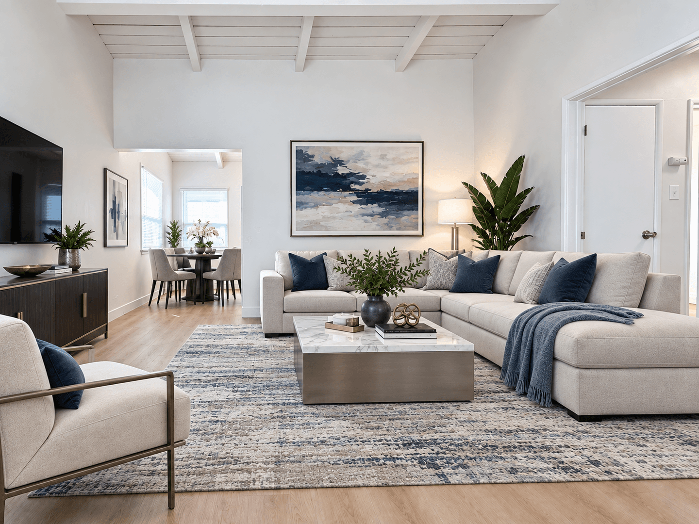 North Hollywood Apartment: 12715-19 Vanowen St.