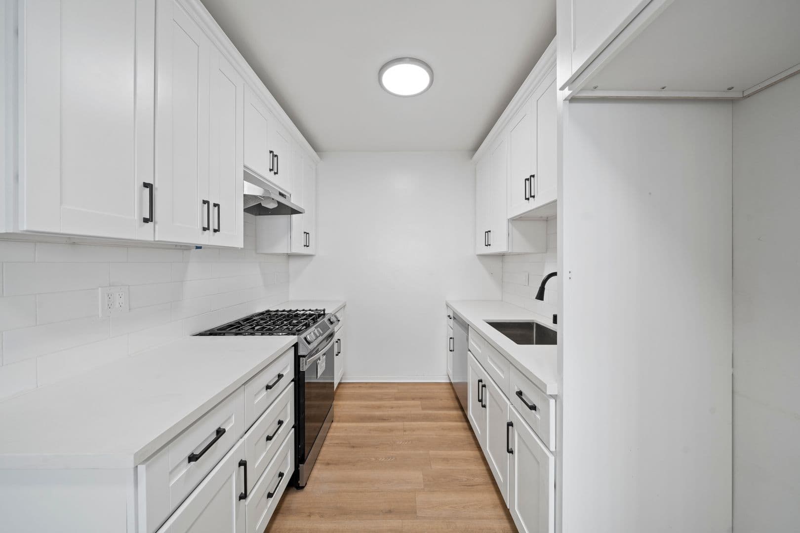 Glendale Apartment: 317 Western Ave