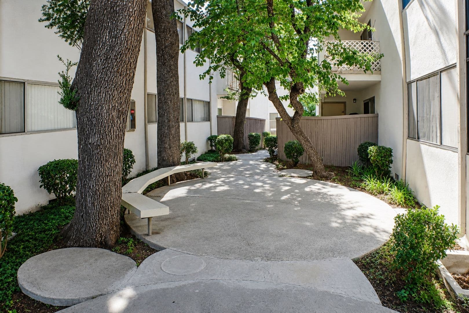 Northridge Apartment: 18100 Roscoe Blvd.