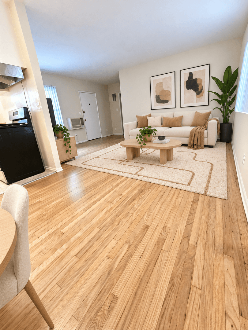 Los Angeles Apartment: 6655 Franklin Avenue