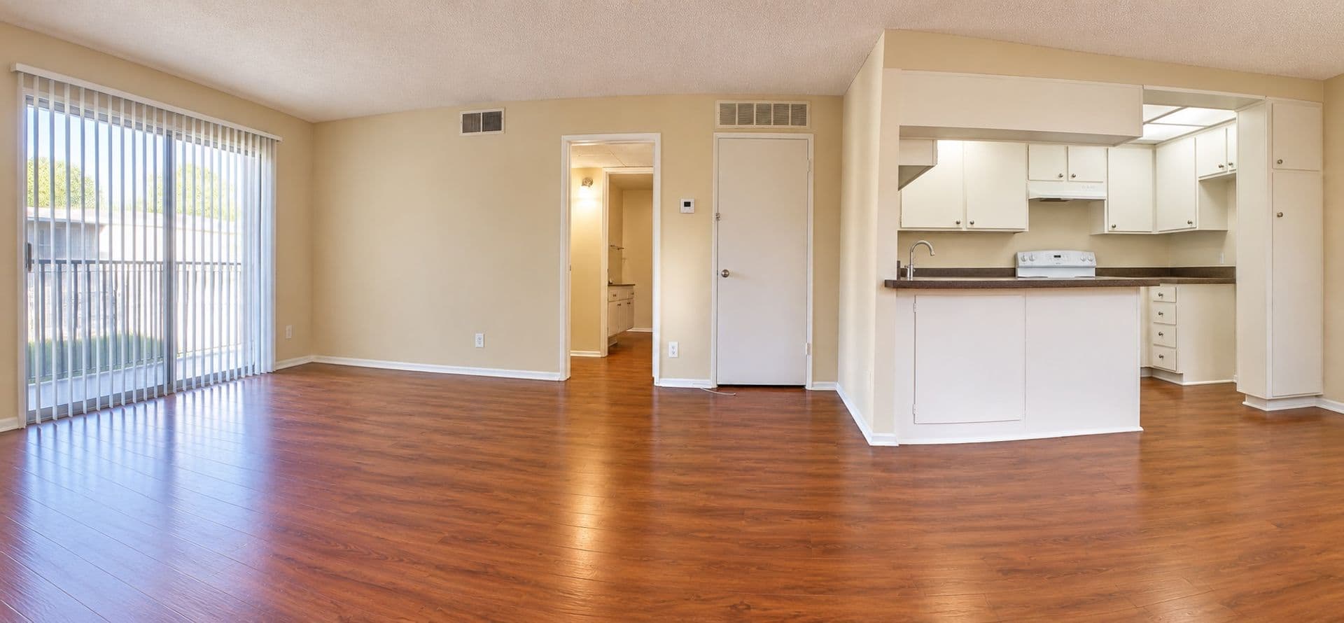 Van Nuys Apartment: 17339 Vanowen Street