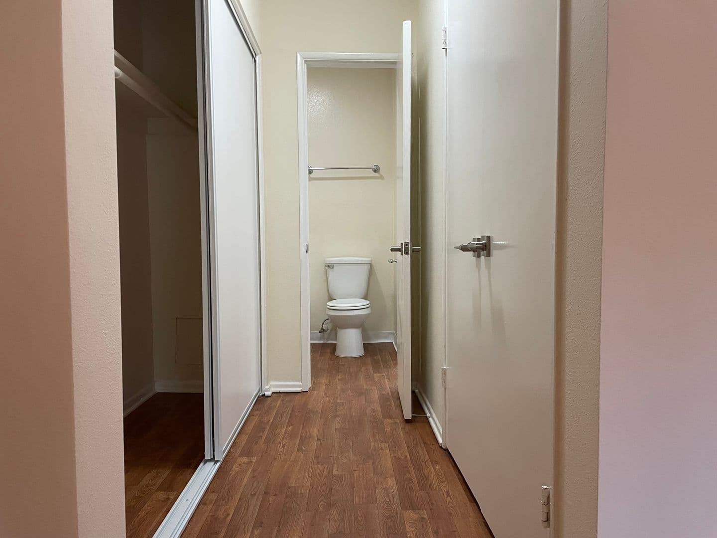 Sherman Oaks Apartment: 14400 Addison St.