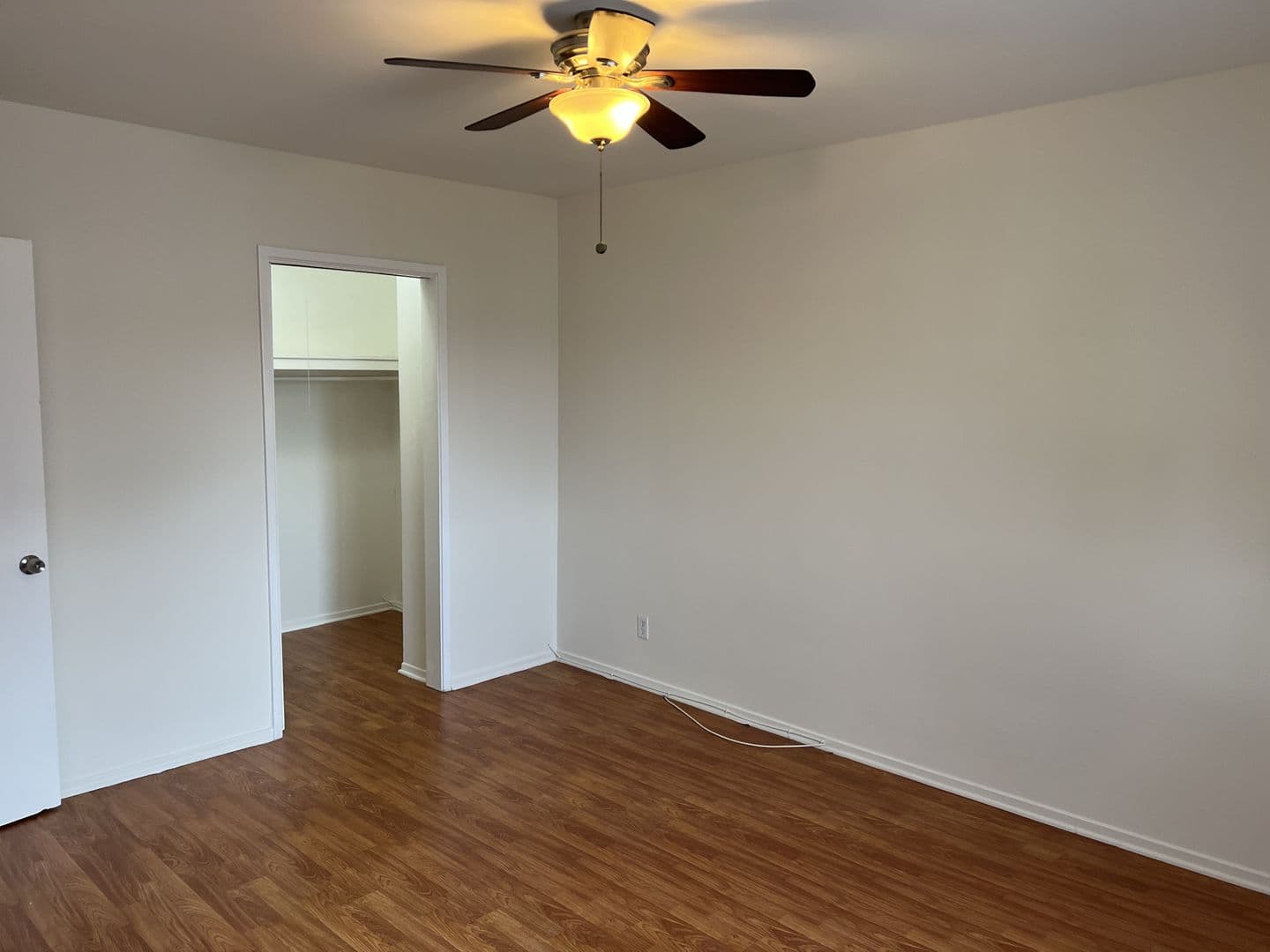 North Hollywood Apartment: 6805 Bellaire Ave.