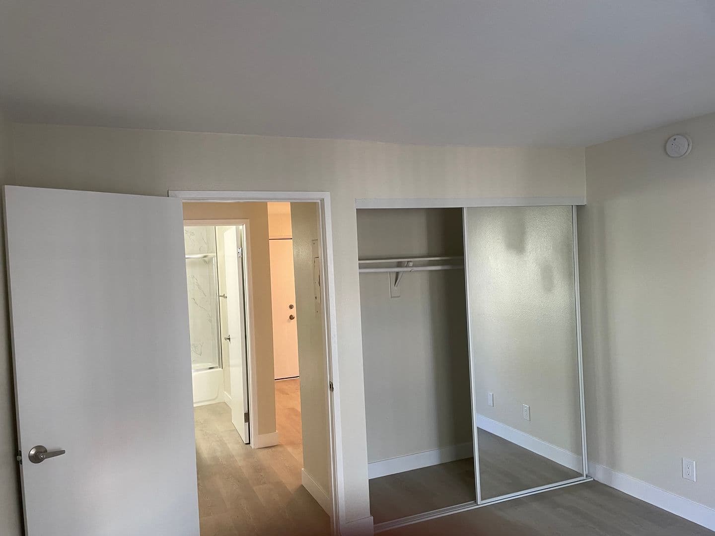 Panorama City Apartment: 14695 Parthenia St.