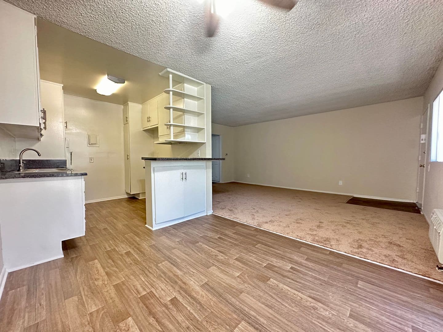Northridge Apartment: 8830 Etiwanda Ave
